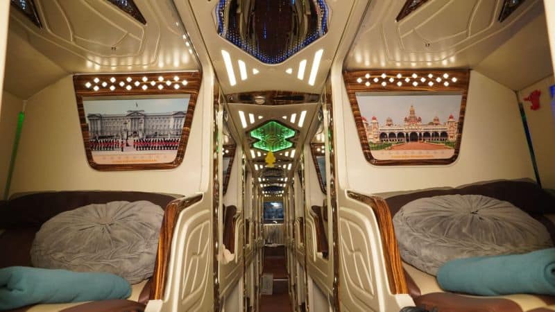 Dòng xe TRACOMECO VIP 24 phòng, phân buồng rộng rãi riêng tư cho khách hàng trải nghiệm. 