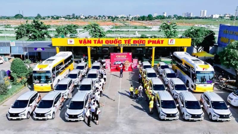 Xe Trung chuyển Đức Phát nhanh chóng linh hoạt