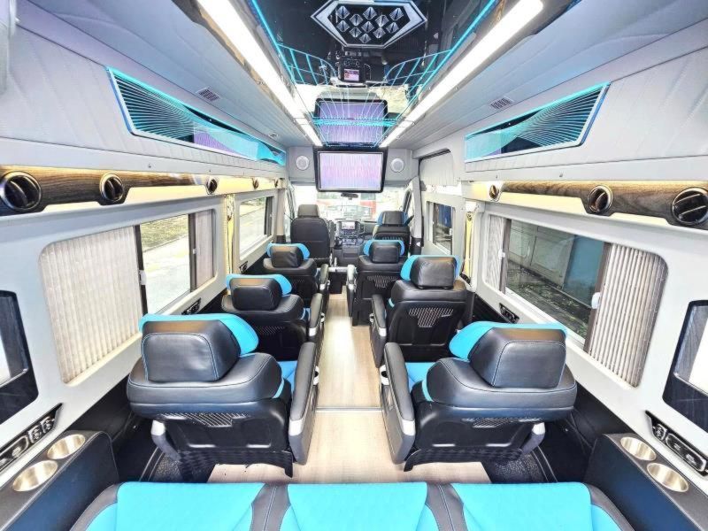 Limousine Thanh Hóa 6