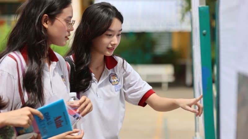 tra cứu điểm sàn đại học 2025