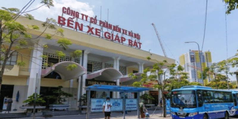 Bến xe Giáp Bát